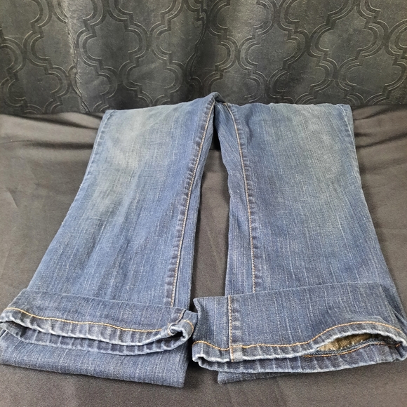Loft curvy boot cut jeans Size 2P Blue - Picture 6 of 9